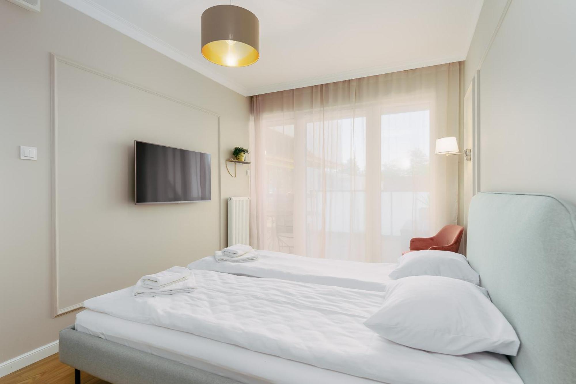 Faro Apartamenty Kasprowicza 20 Basen W Cenie Schwimmbad Im Preis Колобжег Стая снимка
